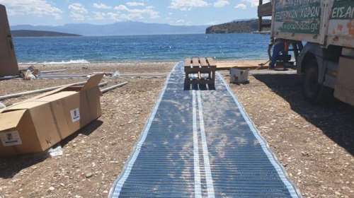 Το Ναύπλιο τοποθετεί διαδρόμους στις παραλίες για την πρόσβαση των ΑμεΑ [εικόνες]