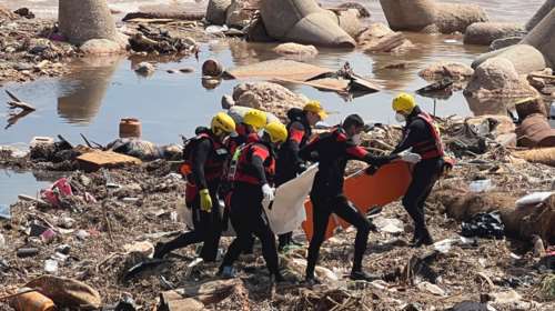 Λιβύη: Η θάλασσα ξεβράζει πτώματα μετά τις πλημμύρες - &quot;Εκατοντάδες σορούς&quot; εντόπισαν διασώστες
