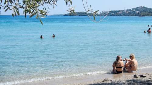 Καιρός: Έως τους 38 βαθμούς σήμερα η θερμοκρασία - Σε ποιες περιοχές θα βρέξει