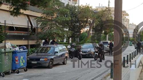 Σοκ στη Γλυφάδα: Ξυλοκόπησε άγρια τη σύντροφό του και αυτοκτόνησε όταν έφτασε η αστυνομία