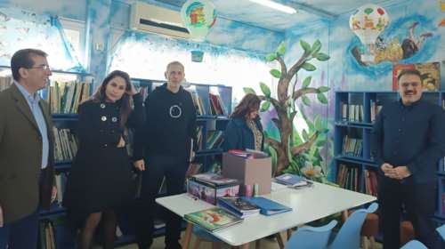 Πειραιάς: Ο Γιάννης Μώραλης επισκέφθηκε σχολεία της πόλης και άκουσε τους μαθητές να δίνουν λύσεις μέσω ρομποτικής