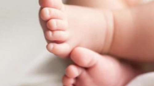 Λάρισα: 63χρονος οδοντίατρος καταδικάστηκε επειδή φίλησε μωρό - "Ίσως το ακούμπησα λίγο στο στόμα"