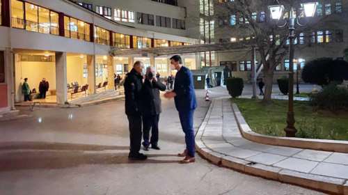 Επίσκεψη Κικίλια στο ΝΙΜΤΣ: Συνομίλησε με προσωπικό και ασθενείς [εικόνες]