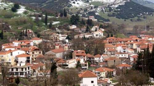 Αχαΐα: &quot;Γαλονάτο&quot; κορονο-τσιμπούσι με τρεις αστυνομικούς και παράγοντα της αυτοδιοίκησης