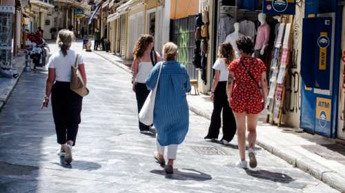 Κορονοϊός: 1.356 νέα κρούσματα στην Αττική, 343 στη Θεσσαλονίκη - Τριψήφια σε Αιτωλοακαρνανία και Λάρισα