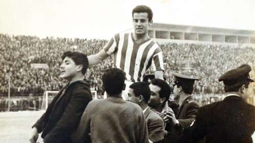 Πένθος στον Ολυμπιακό: Έφυγε από τη ζωή ο Μίμης Στεφανάκος