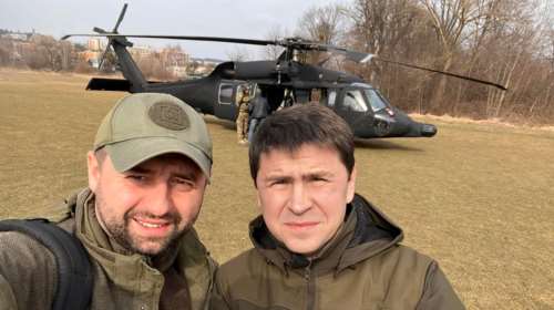 &quot;Στον δρόμο για τις διαπραγματεύσεις&quot;: Οι αναρτήσεις των Ουκρανών διαπραγματευτών μέσα από το ελικόπτερο