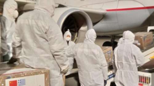 Κορονοϊός: Στην Ελλάδα 1,7 εκατ. μάσκες και υγειονομικό υλικό από Κίνα [εικόνες]