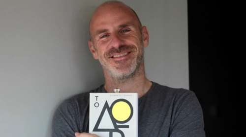 Χαμός στο Twitter με τη σύλληψη του Στέφανου Ξενάκη - "Μάλλον δεν πήγε καλά η... αυτοβελτίωση"