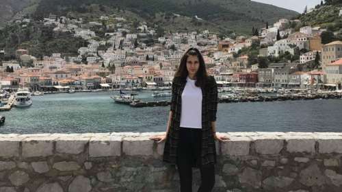 Τραγωδία στο Πολεμικό Ναυτικό: Σπαραγμός για τον ξαφνικό θάνατο της 19χρονης - Ράκος οι γονείς και ο αδερφός της Θάλειας