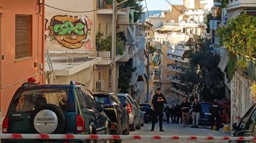 Κυψέλη: "Δεν άντεχα άλλο" έγραψε σε σημείωμα ο ηλικιωμένος που μαχαίρωσε τη γυναίκα του - Σοκαρισμένη η γειτονιά