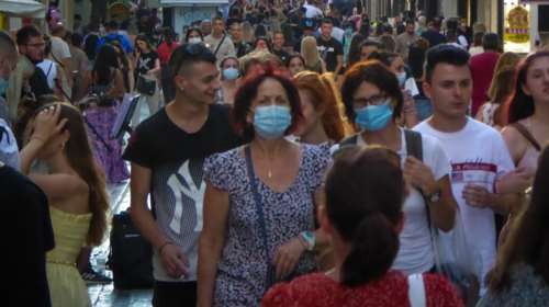 Κορονοϊός: Φοβίζουν η αύξηση νοσηλειών και οι ανεμβολίαστοι 30 έως 50 ετών - Οι 4 περιοχές με το υψηλότερο ιικό φορτίο