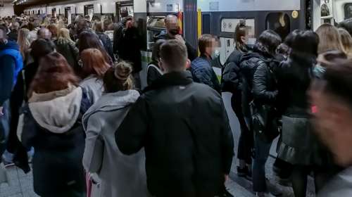 Μετάλλαξη Όμικρον: Έφτασαν τα δέκα τα επιβεβαιωμένα κρούσματα στην Ελλάδα - Πού εντοπίζονται