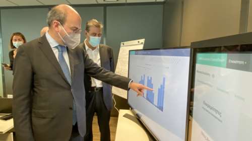 ΕΦΚΑ - Παράνομη και καταχρηστική η απεργία: &quot;Πρέπει να επιστρέψουν στη δουλειά τους&quot; λέει ο Χατζηδάκης