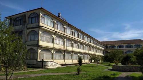 Κορονοϊός: Συναγερμός σε Ιωάννινα και Καρδίτσα - Κρούσματα σε εργαζόμενους σε γηροκομεία