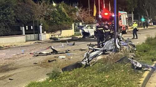 Δύο τραγωδίες μέσα σε λίγες ώρες: Τέσσερις νεκροί σε τροχαία στην Αθήνα - Βίντεο σοκ λίγο μετά τη σύγκρουση στη Βουλιαγμένης