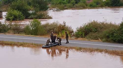 Κακοκαιρία Daniel: Είναι 100% πνιγμένη στο σπίτι μόνη της - Συγκλονίζει η κόρη κατάκοιτης 97χρονης στον Παλαμά [βίντεο]