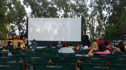 Ανοίγουν και πάλι τα θερινά σινεμά την Παρασκευή - Ποιες ταινίες κάνουν πρεμιέρα