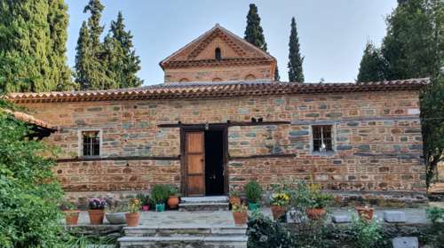 Αη Νικόλας ο Ορφανός, με τις σπάνιες αγιογραφίες 700 ετών - Συρρέουν τουρίστες από Κορέα, Ιαπωνία, Αφρική [εικόνες]