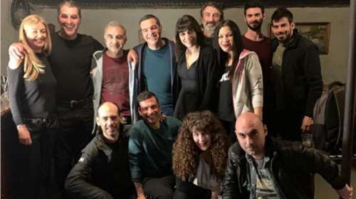 Βραδινή έξοδος με θέατρο για τον Άλέξη Τσίπρα