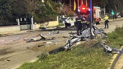 Τροχαίο στη Βουλιαγμένης: Θρήνος για τα δύο 19χρονα παιδιά που σκοτώθηκαν στην άσφαλτο - &quot;Είχε πιάσει τα 180 χλμ. την ώρα&quot;