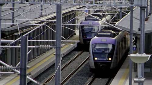 Προαστιακός: Πιο χαμηλές ταχύτητες και πιο αραιά δρομολόγια- Αύξηση κατά 35% των επιβατών τη 2η μέρα