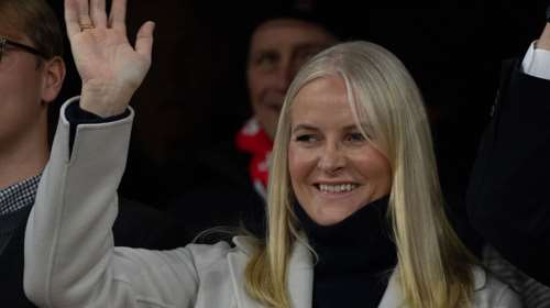 Νορβηγία: Η πριγκίπισσα Μέτε-Μάριτ ζήτησε ξανά συγγνώμη για τις σχέσεις της με τον Επσταϊν