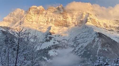 Τουλάχιστον δύο νεκροί από χιονοστιβάδες στις ιταλικές Άλπεις - Αρκετοί τραυματίες
