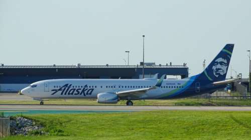 Τρόμος στον αέρα: Πιλότος προσπάθησε να ρίξει αεροπλάνο της Alaska Airlines - Πήγε να κλείσει τους κινητήρες