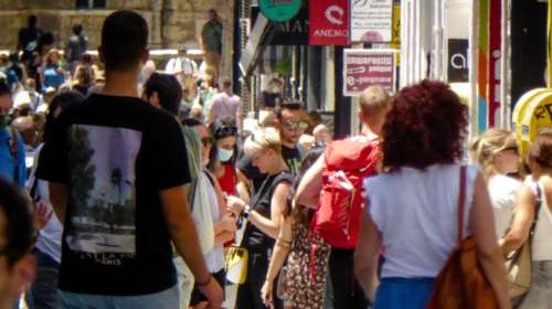 Τα επιχειρήματα των αντιεμβολιαστών: Οι μύθοι και οι "λαθρεπιβάτες" της ανοσίας