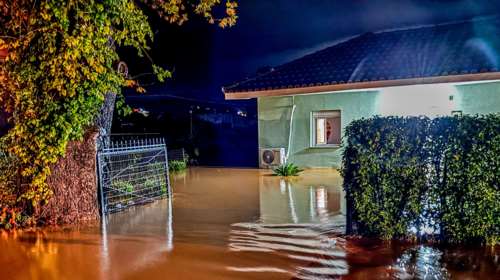 Κακοκαιρία: Πνίγηκε η Ηπειρος, καταστροφές στην Κέρκυρα - Τι είναι τα orographic lifting και τα rain trains