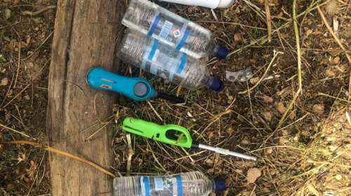 Βρέθηκαν μπουκάλια με οινόπνευμα αναπτήρες και σπρέι στον Λυκαβηττό: Η ανάρτηση του Χάρη Δούκα