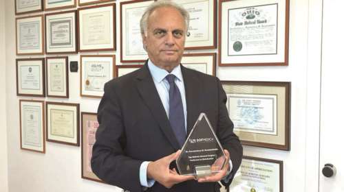 Δρ. Κωνσταντίνος Μ. Κωνσταντινίδης: Βραβεύτηκε από την Intuitive Surgical ως κορυφαίος ρομποτικός γενικός χειρουργός στον κόσμο