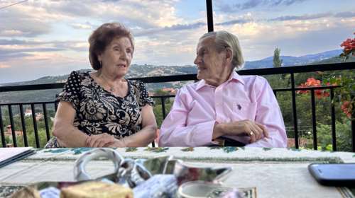 Εβδομήντα χρόνια έρωτας- Η μοναδική ιστορία του Μιχάλη και της Ελένης που κατέκτησαν το αμερικανικό όνειρο