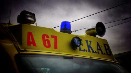 Τραγωδία στη Βούλα: ΙΧ παρέσυρε και σκότωσε ηλικιωμένο πεζό
