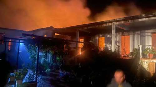 Φωτιά στην Αρκαδία: Πυρκαγιά στο μετόχι της Ιεράς Μονής Παναγίας της Κανδήλας