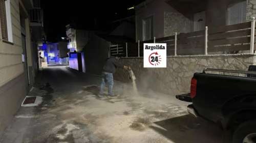 Άργος: 40 κιλά λάδι μετέτρεψαν δρόμο σε πίστα... πατινάζ – Επεσε και τραυματίστηκε ντελιβεράς