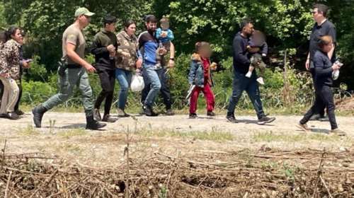 Εβρος: Ολοκληρώθηκε η διαδικασία απεγκλωβισμού 145 μεταναστών από νησίδα
