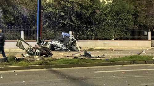 Τραγωδία στη λεωφόρο Βουλιαγμένης: Καραμπόλα τριών οχημάτων με 2 νεκρούς και έναν σοβαρά τραυματία - Κόπηκε στη μέση το ΙΧ