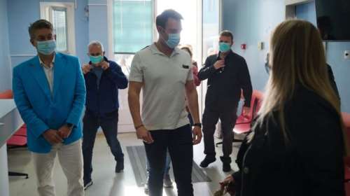 Μεγάλη γκάφα Κασσελάκη: Πρότεινε μείωση των δαπανών για την Υγεία- Ζήτησε το 5% του ΑΕΠ ενώ τώρα είναι περισσότερο