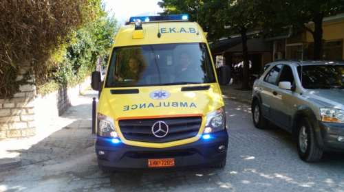 Άγιοι Ανάργυροι: Πεζή παρασύρθηκε από μηχανή και νοσηλεύεται σε σοβαρή κατάσταση