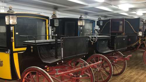 Τατόι: Για συντήρηση οι δώδεκα βασιλικές άμαξες - Αυτή είναι η εντυπωσιακή συλλογή [Εικόνες]