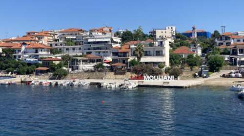Αμμουλιανή: Το νησάκι που σε καθημερινή βάση 20πλασιάζει τον πληθυσμό του - Ρεκόρ επισκεπτών [εικόνες]