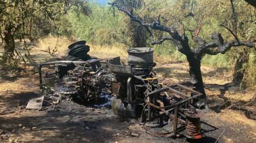 Καλαμάτα: Τραγικός θάνατος αγρότη - Απανθρακώθηκε όταν το τρακτέρ αναποδογύρισε και πήρε φωτιά