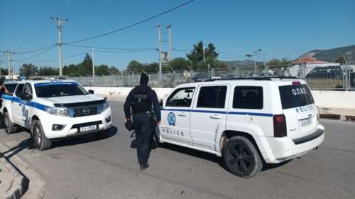 Εξάρθρωσαν σπείρα που έκλεβε καταλύτες από αυτοκίνητα- Αστυνομική επιχείρηση στο Μενίδι, 10 συλλήψεις