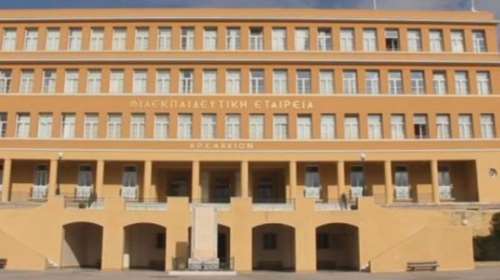 &quot;Ανησυχούν για τη φήμη του Αρσακείου και όχι για το παιδί&quot;: Καρφιά από τον δικηγόρο της οικογένειας του 15χρονου