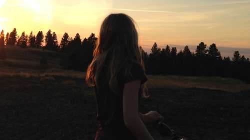 Ραφήνα - Απόπειρα αρπαγής 13χρονης: &quot;Ήταν η δεύτερη φορά που την προσέγγισε&quot; λέει η μητέρα [βίντεο]