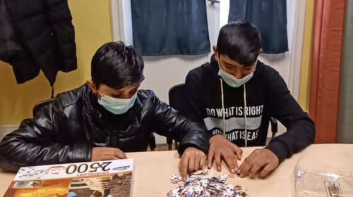 Δημήτρης Λιγνάδης: Αρνείται την εμπλοκή της η ΜΚΟ SolidarityNow - Σοκάρουν οι μαρτυρίες για προσφυγόπουλα