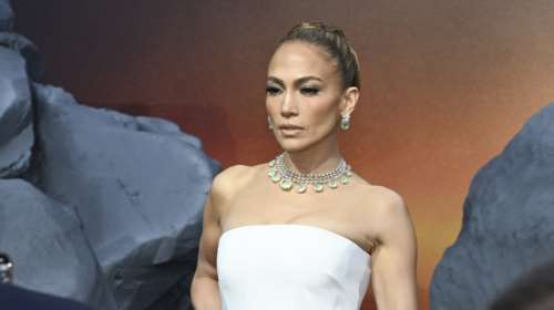 JLo: Γιατί το ταξίδι της στην οικονομική θέση... φουντώνει τις φήμες περί χωρισμού με τον Μπεν Άφλεκ