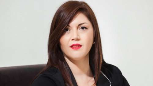 Κορονοϊός: Σε κρίσιμη κατάσταση στη ΜΕΘ 38χρονη έγκυος, κόρη πρώην βουλευτή του ΠΑΣΟΚ - Η έκκληση της οικογένειας